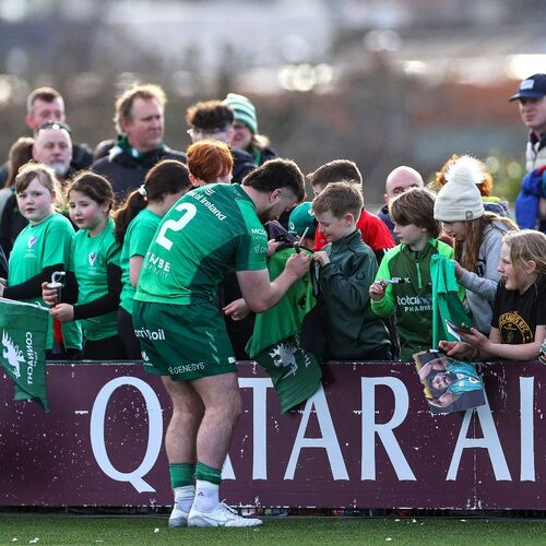 𝓣𝓱𝓪𝓷𝓴 𝔂𝓸𝓾 💚

You brought the colour 🟢
You brought the noise 📣
You packed The Sportsground 💪

Lets do it again on 15th April when Cardiff come to town!

Get your 🎟 at connachtrugby.ie/tickets/

#ConnachtRugby | 📸 @INPHOjames
