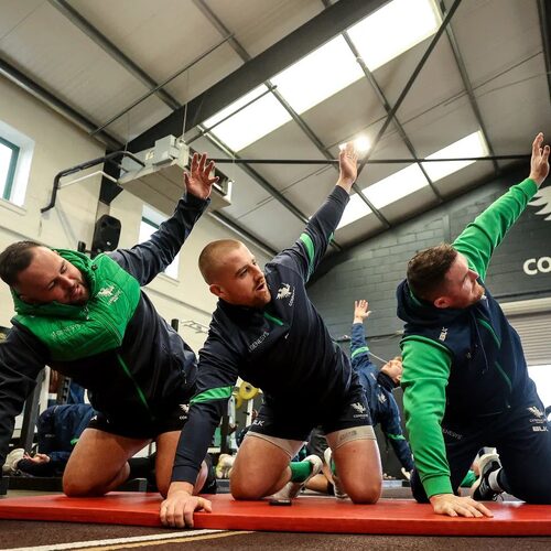 The concentration levels get more intense from right to left 😜

#ConnachtRugby | 📸 @bennbrady